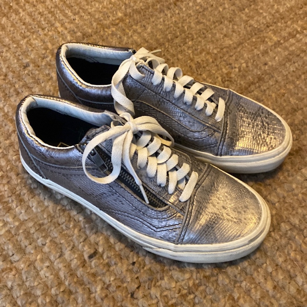 Vans Old Skool Sneakers with Zippers